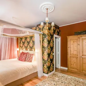 Luxa Charm House By Lovelystay , Sintra Portugal